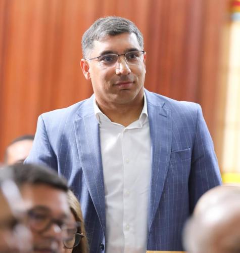 Pedro Tellechea como ministro de Industria y Comercio